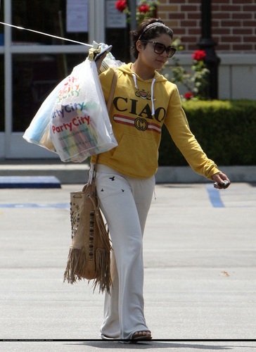  Vanessa - Out and about in LA - July 29, 2011