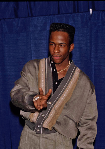  bobby brown attend the United Negro College Fund's 46th Annual Awards makan malam, majlis makan malam 1990