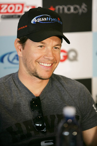 April 14 2010 - Hollywood Celebrity Grand Prix Kickoff Event At Macy's