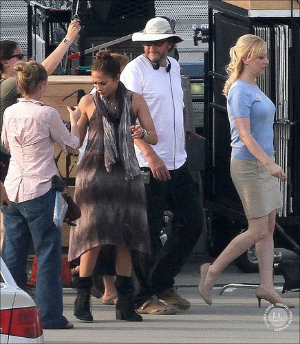  Jennifer - What to expect.. Film set - On set in Atlanta Georgia - August 02, 2011