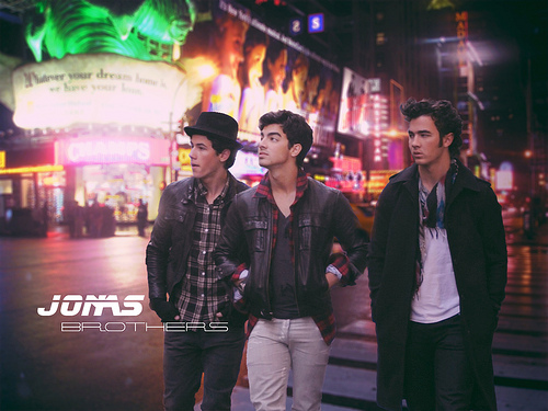  Jonas Bros