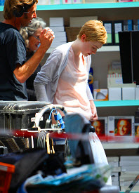  আরো set photos; Dakota filming "Now Is Good" [August 2nd, 2011]