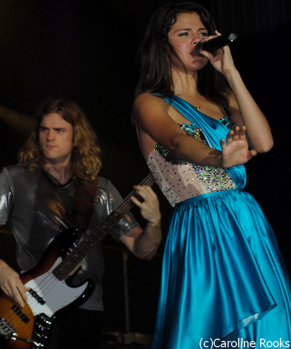  Selena - Performing Live - St Augustine, Fl - July 31, 2011