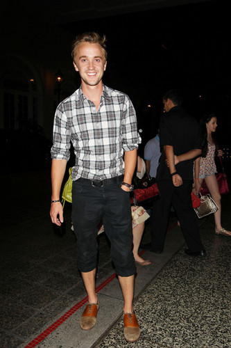  Tom Felton arriving back to his hotel after a night out with his Harry Potter co-star Rupert Grint.