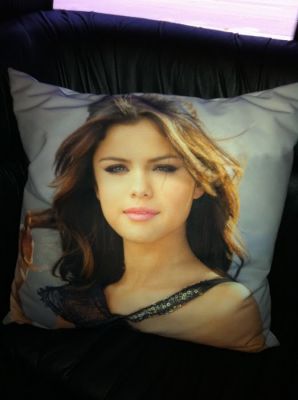 pillow of selena is that cool