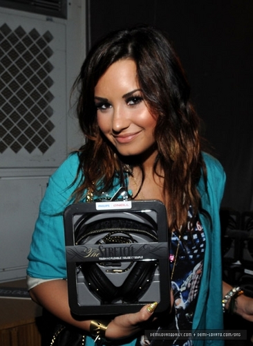 Celebrity Retreat at Teen Choice 2011 – Day 1