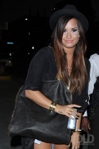  Demi - Leaving the Nokia Theatre after a Katy Perry concerto - August 05, 2011