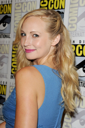 More pics from the 2011 San Diego Comic Con Press Line!