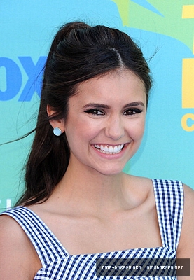  Nina @ 2011 Teen Choice Awards