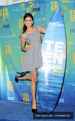  Nina @ 2011 Teen Choice Awards