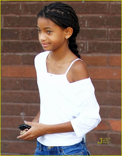  Willow Smith: Hard Work Pays Off!