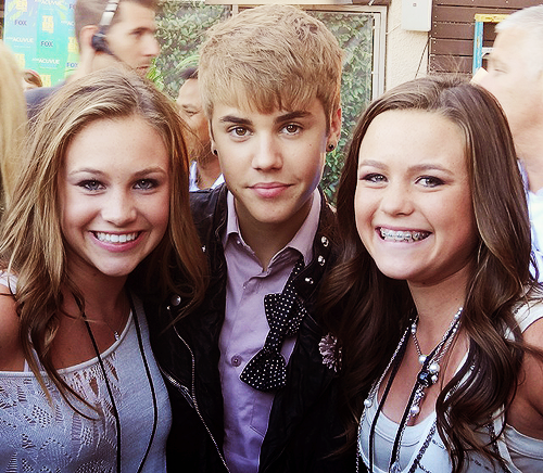 justin with fans at TCA