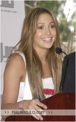  2001 J.Lo kwa Jennifer Lopez