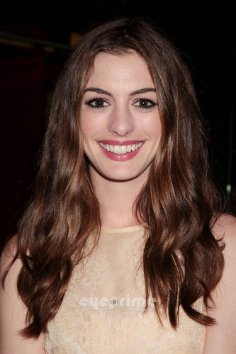Anne Hathaway: ‘One Day’ Premiere in New York, August 8