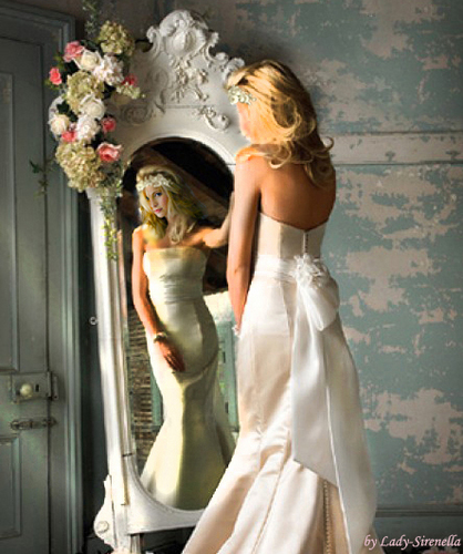  Caroline Forbes in Wedding dress