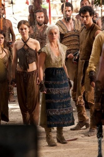  Daenerys Targaryen and Dothraki