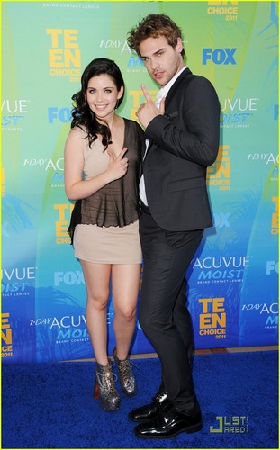  Grey Damon & Benjamin Stone -- Teen Choice Awards 2011