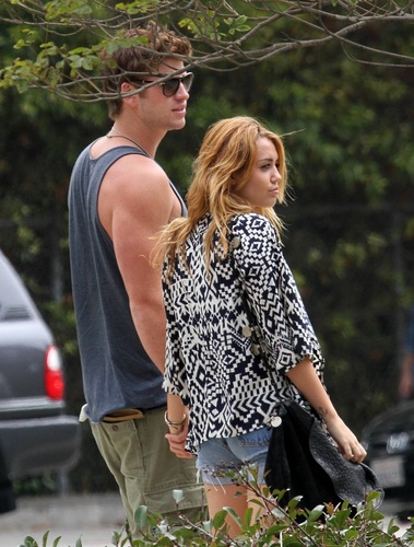  Miley - Out in Los Angeles - August 07, 2011