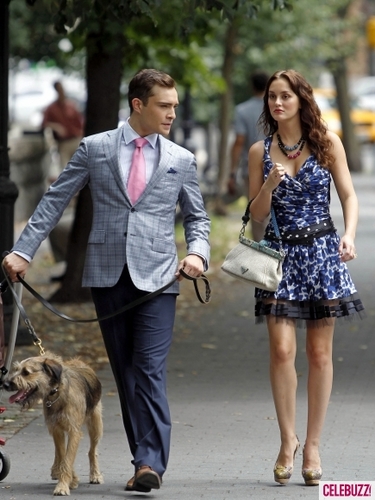 Snapped on Set: Leighton Meester & Ed Westwick Get Close for ‘Gossip Girl’