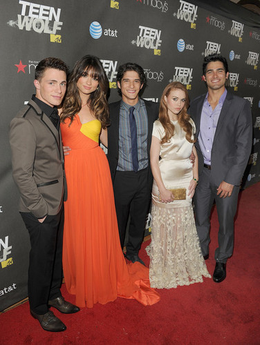  Teen lupo Cast at the premiere of Teen lupo