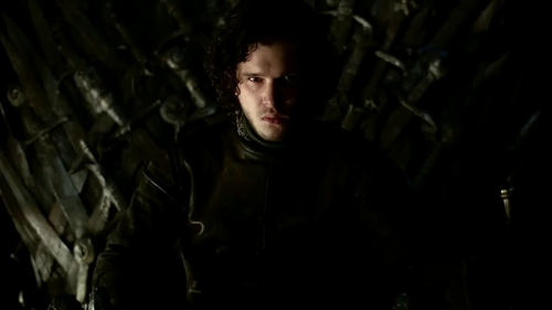  Jon Snow on thron